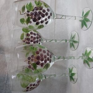 Vintage Grape Wine Hand Painted Glasses Set Of  4.